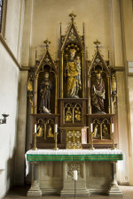 kirche_marienaltar_einrichtung